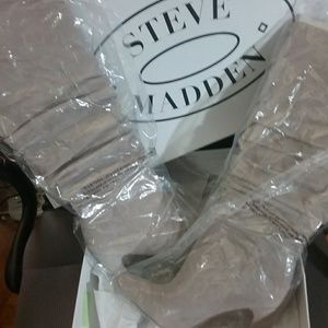Steve Madden Carrie Suede Boots